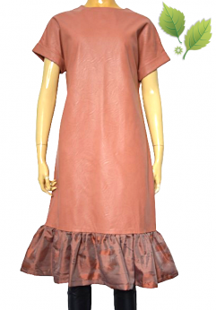 Włoska skórzana retro sukienka midi z falbanką M L
